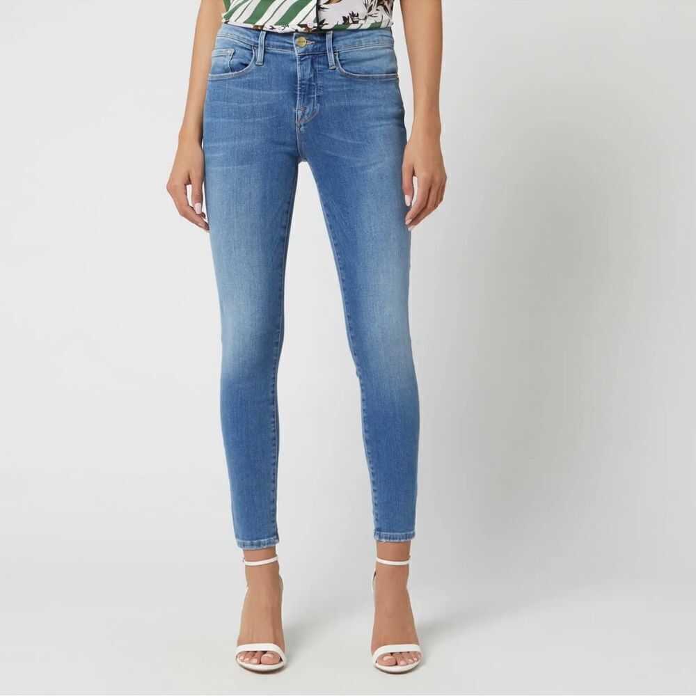 FRAME Skinny Crop Jeans